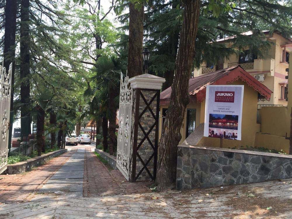 Hotel Treebo Trend Royal Mansion Mussoorie Exterior foto